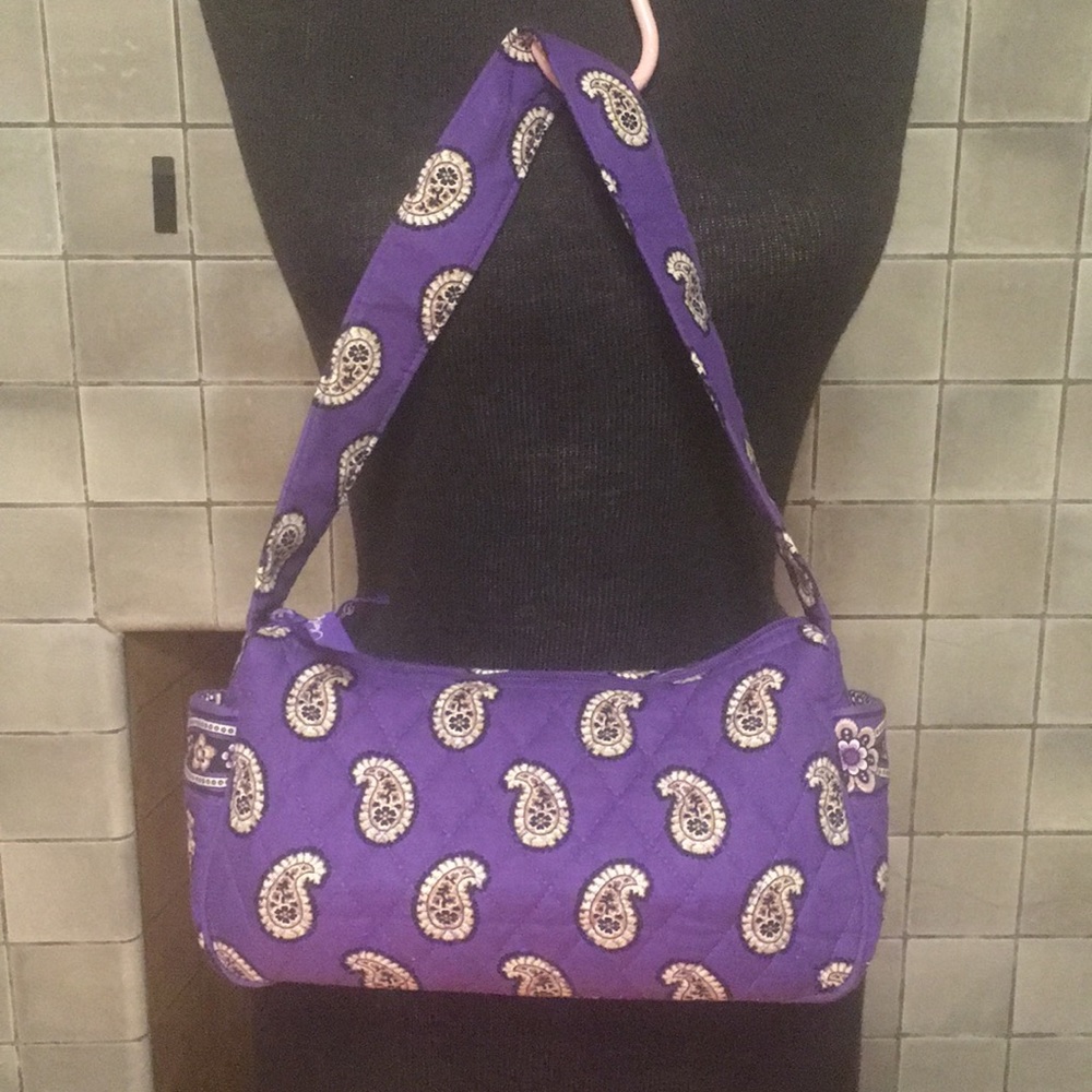 Vera Bradley Oblong purse- Purple w/ small paisley